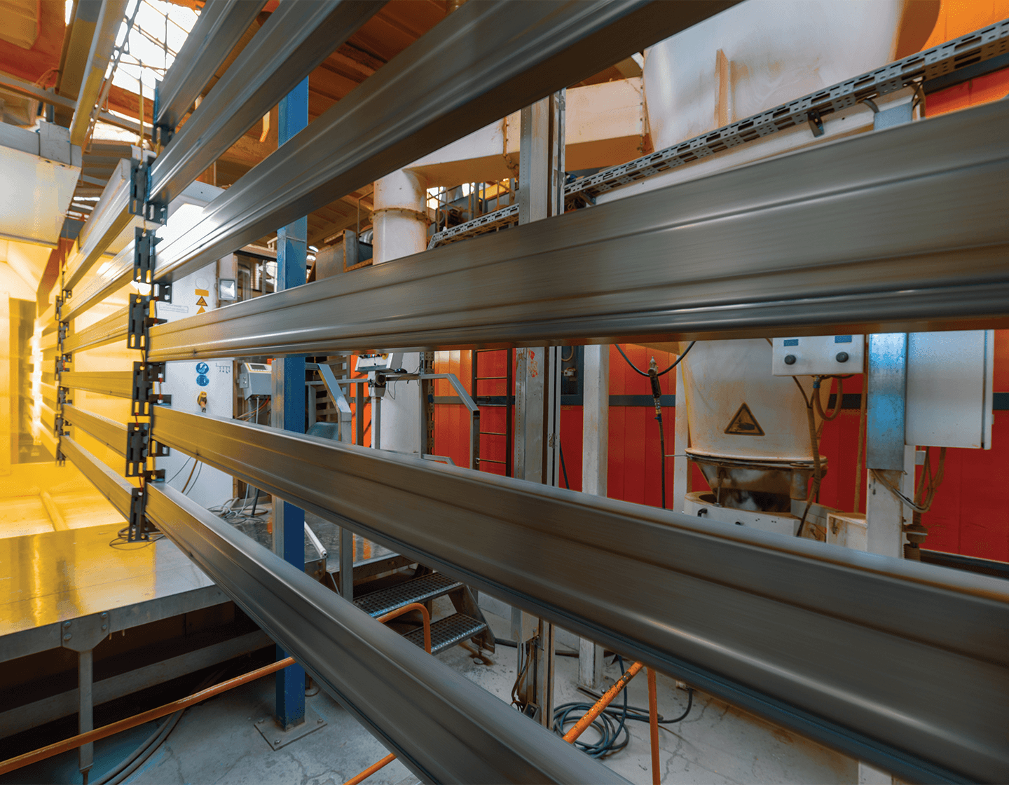 Powder coating display pieces